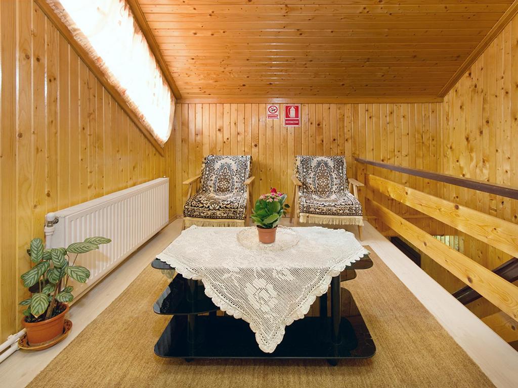 Hotel Pensiunea Bobu à Izvoru Muntelui Extérieur photo