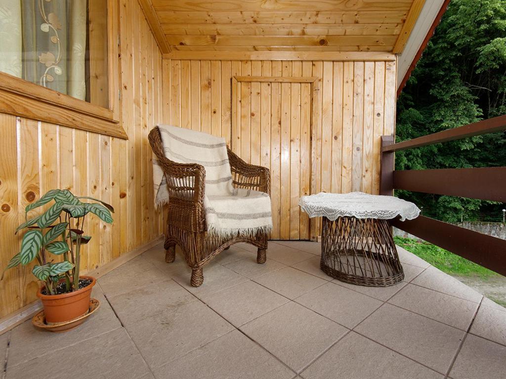 Hotel Pensiunea Bobu à Izvoru Muntelui Extérieur photo